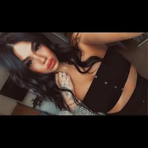 Meet your Posher, Cassi